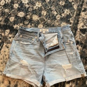 Madewell High ride shorts